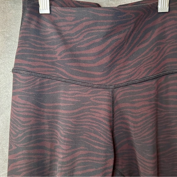 Colorfulkoala Leggings Brushed Poly-Spandex Maroon Zebra Animal Print Athleisure - Picture 5 of 8